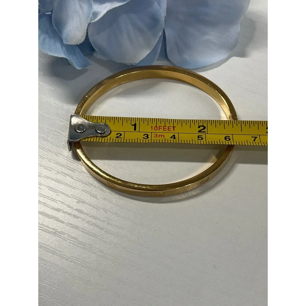 Gold Tone Screw Motif Hinged Bangle Bracelet Snap Lock Closure - Picture 4 of 5